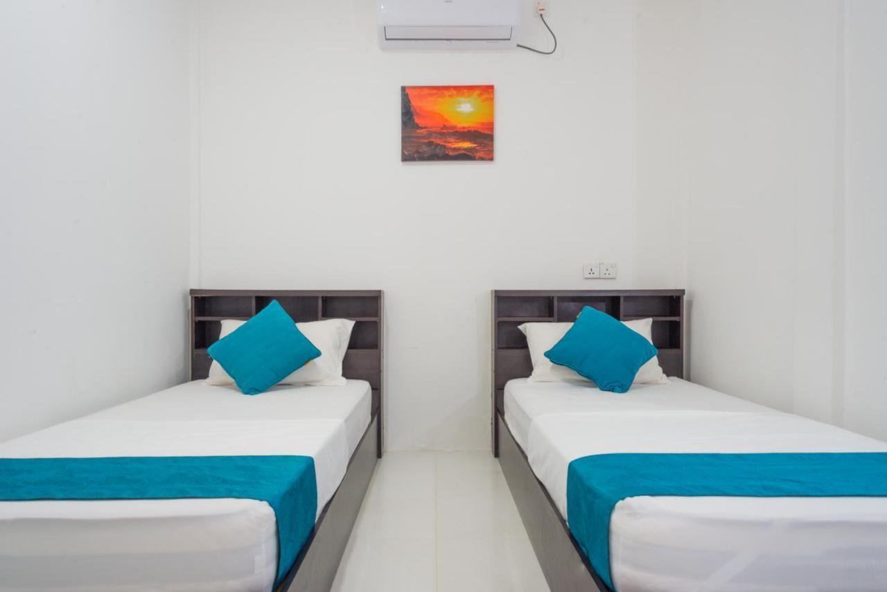 Hotel Palm Gate Maldives Thulusdhoo Zewnętrze zdjęcie