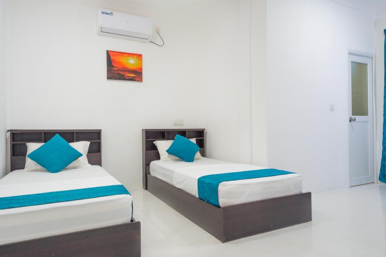 Hotel Palm Gate Maldives Thulusdhoo Zewnętrze zdjęcie